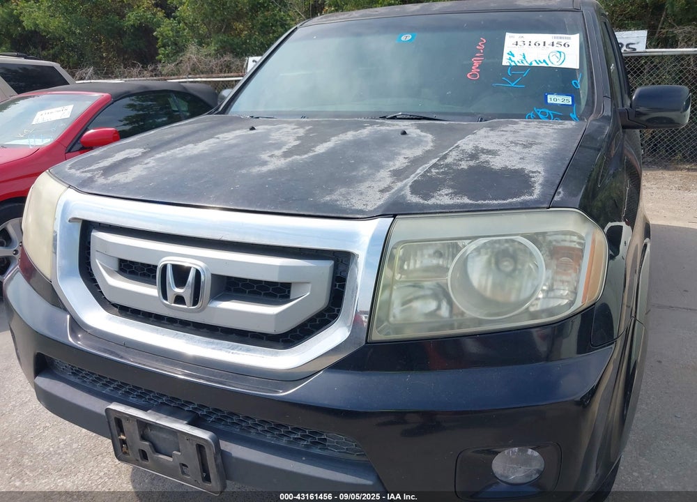 2011 HONDA PILOT VIN: 5FNYF3H45BB043828