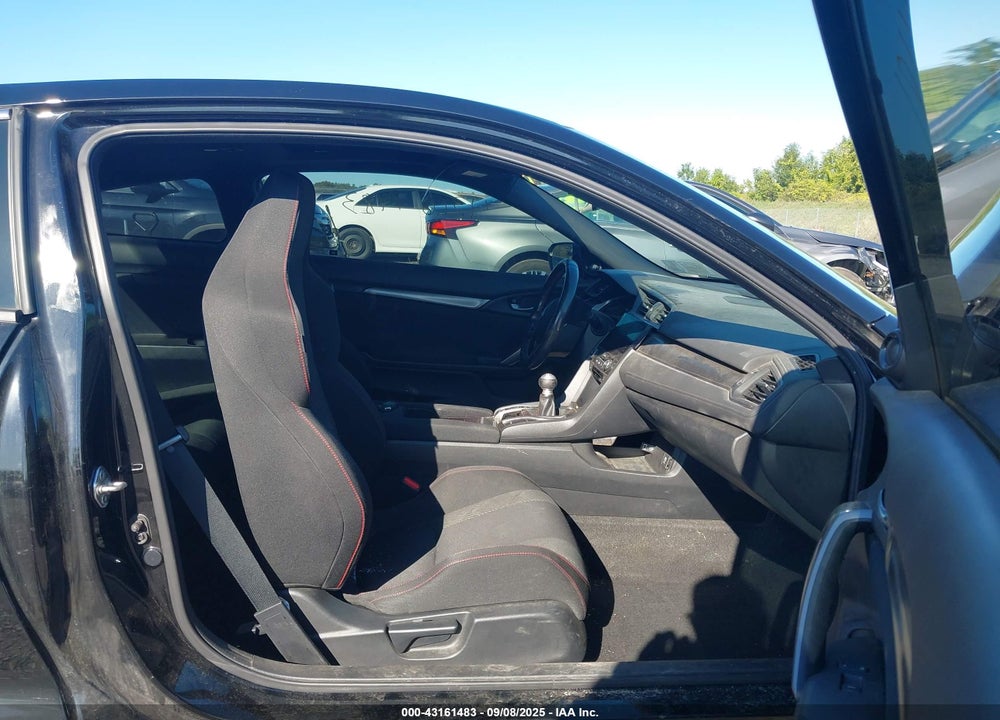 2018 HONDA CIVIC VIN: 2HGFC3A57JH753259