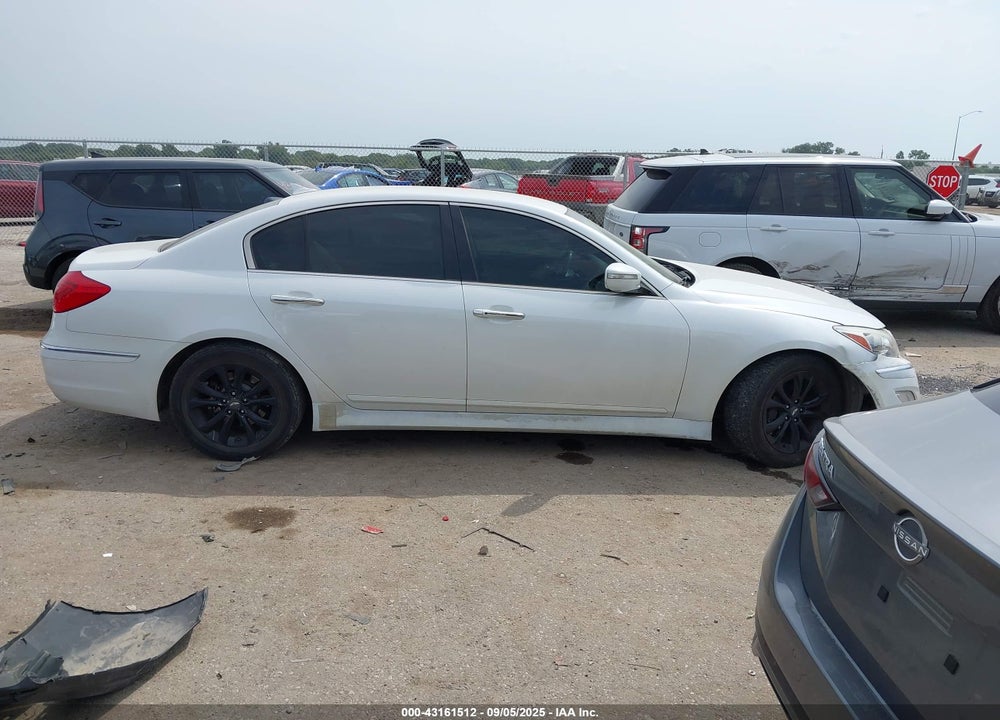 2012 HYUNDAI GENESIS VIN: KMHGC4DD9CU202242