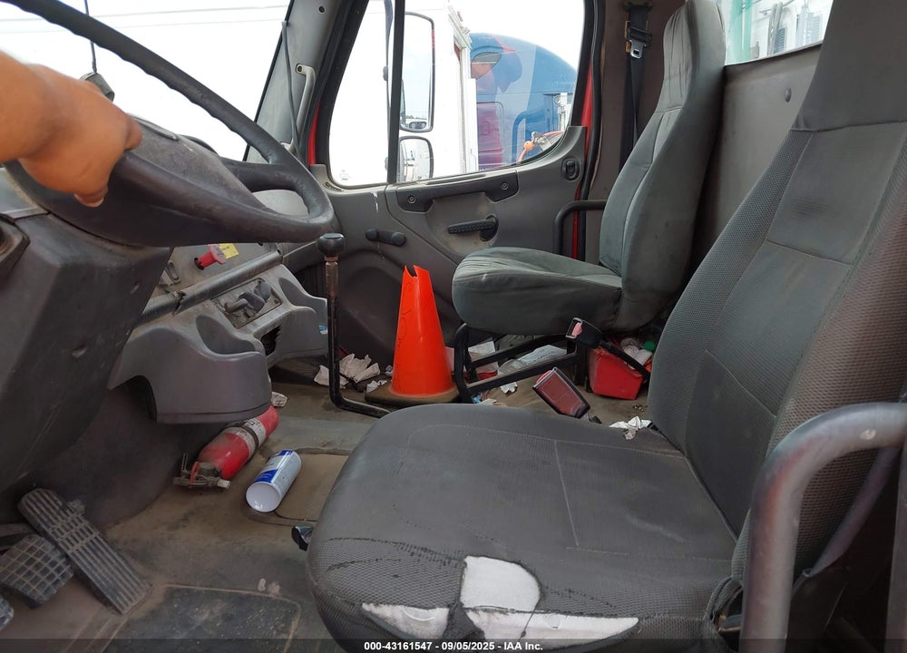 2007 FREIGHTLINER M2 106 MEDIUM DUTY VIN: 1FUBCYDJ87HY74926