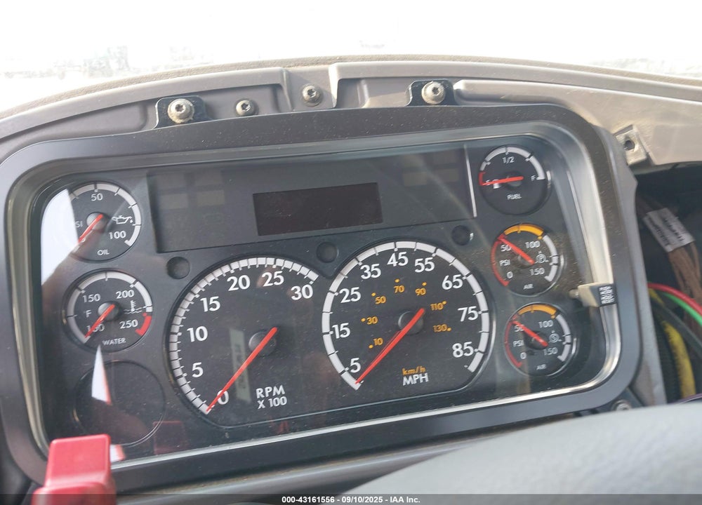 2005 FREIGHTLINER M2 106 MEDIUM DUTY VIN: 1FUBCYDJ55HN74516
