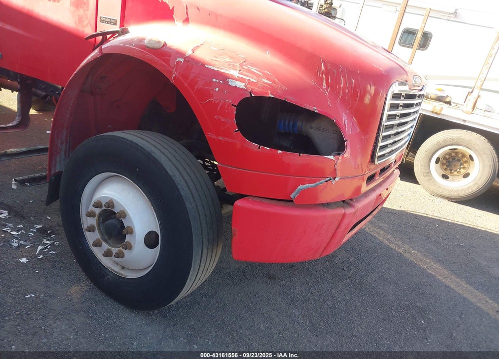 2005 FREIGHTLINER M2 106 MEDIUM DUTY VIN: 1FUBCYDJ55HN74516