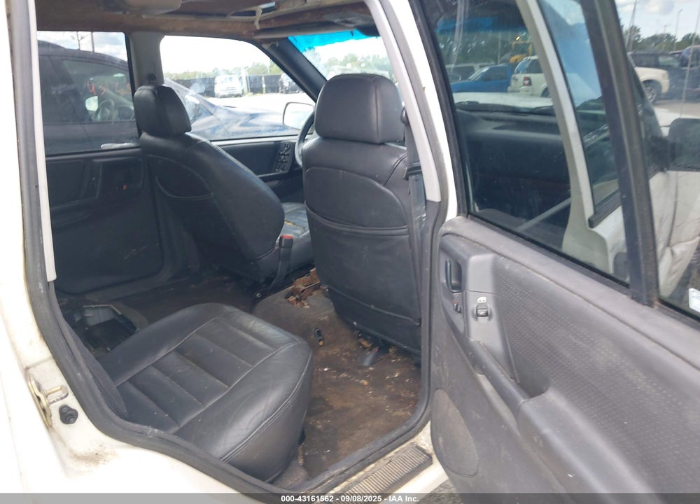 1998 JEEP GRAND CHEROKEE LAREDO VIN: 1J4GZ48S9WC175477