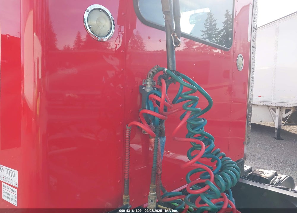 2012 KENWORTH CONSTRUCTION T370 VIN: 2XKHAM8A7CM334459