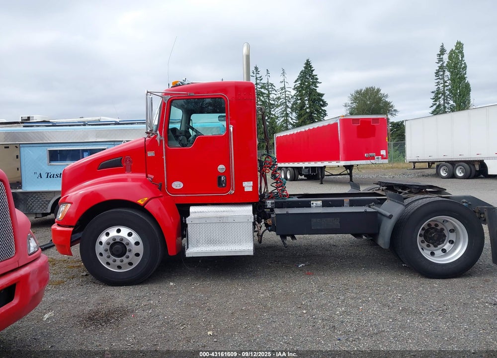 2012 KENWORTH CONSTRUCTION T370 VIN: 2XKHAM8A7CM334459