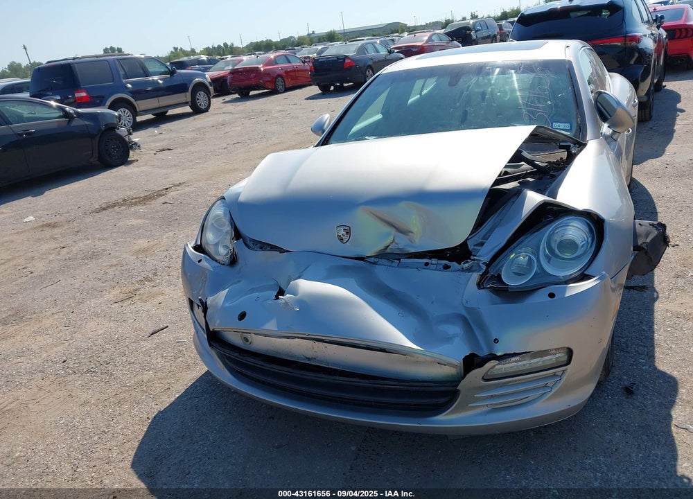 2011 PORSCHE PANAMERA VIN: WP0AB2A76BL062641