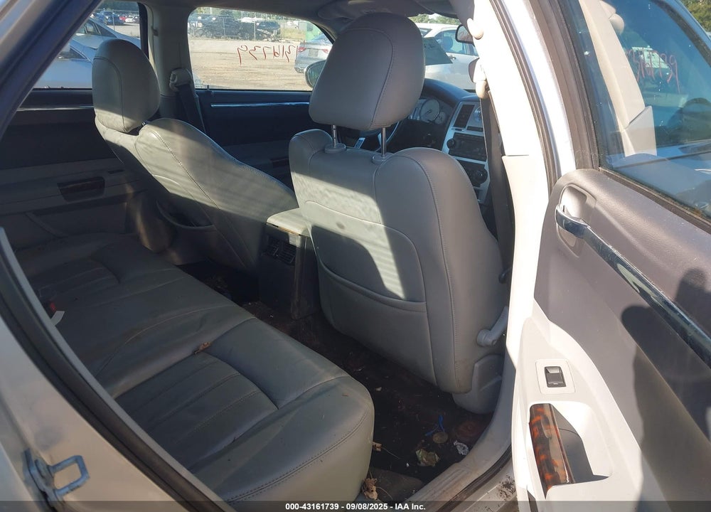 2007 CHRYSLER 300 VIN: 2C3KK63H27H758973