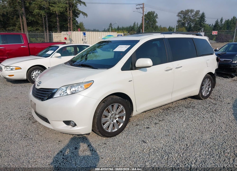 2017 TOYOTA SIENNA XLE PREMIUM 7 PASSENGER VIN: 5TDDZ3DC8HS146507