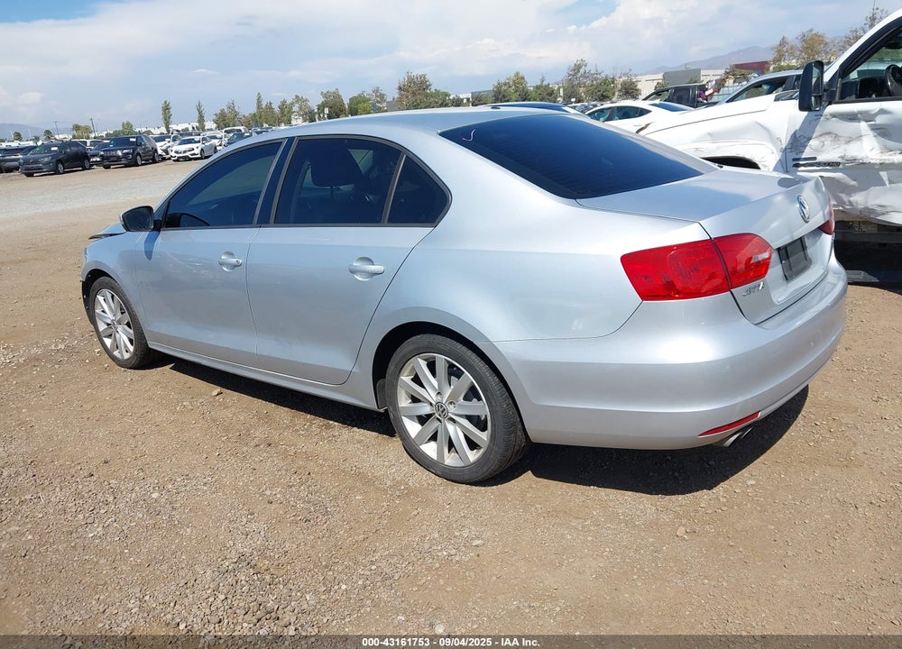 2012 VOLKSWAGEN JETTA 2.5L SE VIN: 3VWBP7AJ9CM317388