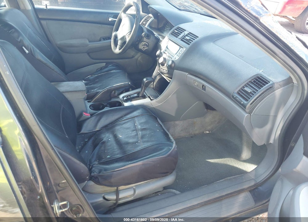 2007 HONDA ACCORD VIN: 1HGCM56717A094172
