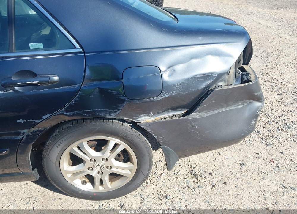 2007 HONDA ACCORD VIN: 1HGCM56717A094172