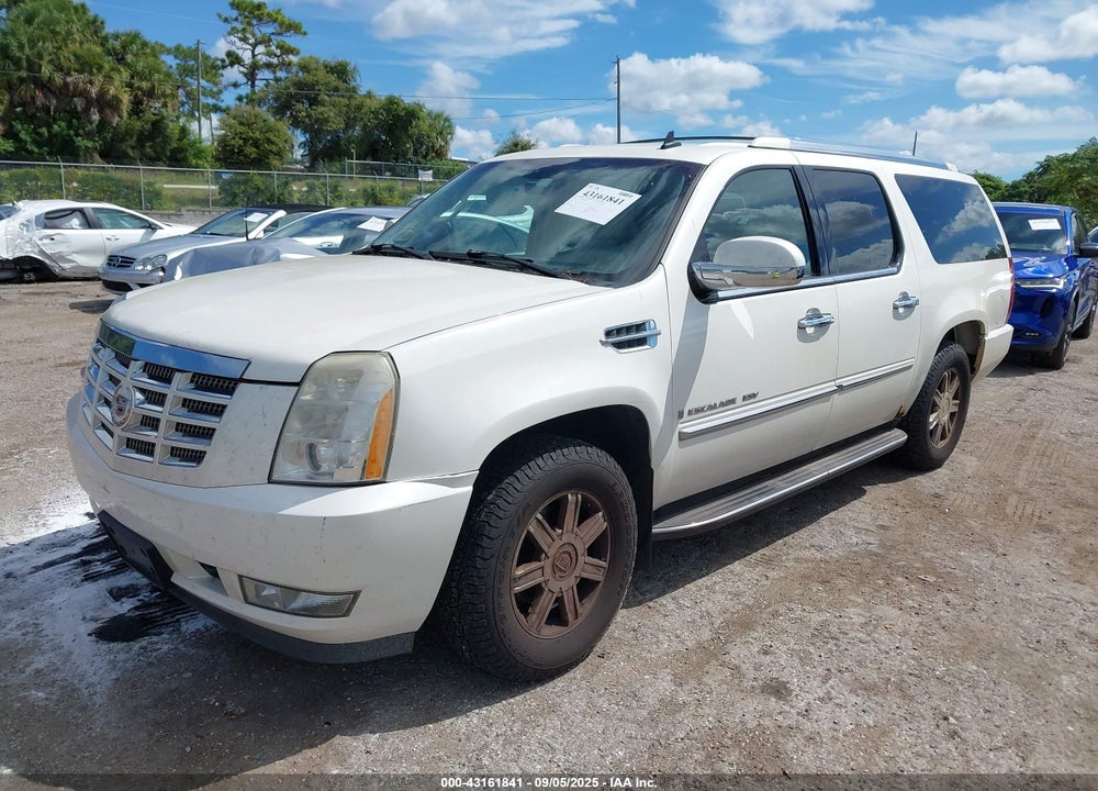 2007 CADILLAC ESCALADE ESV VIN: 1GYFK66857R289333