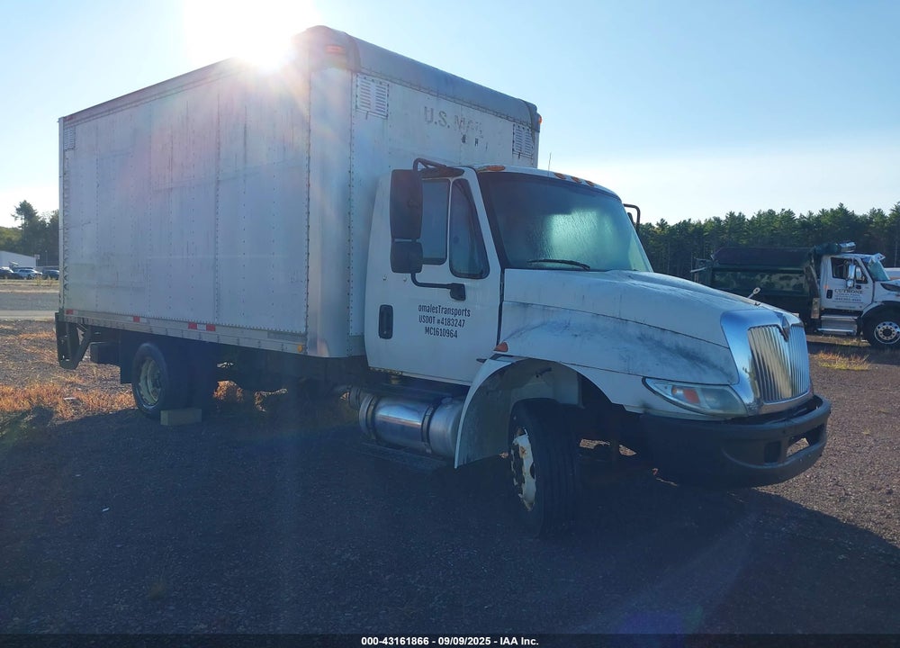 2004 INTERNATIONAL 4000 4300 VIN: 1HTMNAAM44H610665