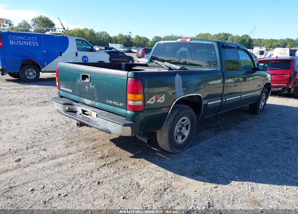 2001 CHEVROLET SILVERADO 1500 LS VIN: 2GCEK19V111307171