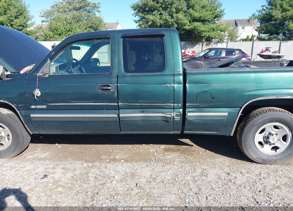2001 CHEVROLET SILVERADO 1500 LS VIN: 2GCEK19V111307171