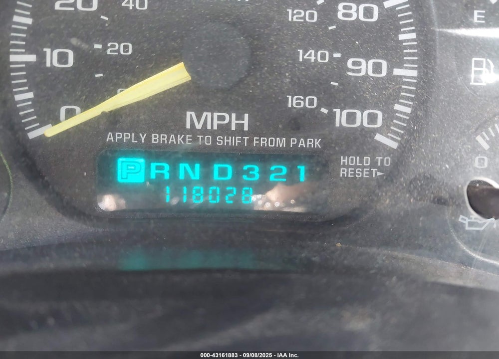 2001 CHEVROLET SILVERADO 1500 LS VIN: 2GCEK19V111307171