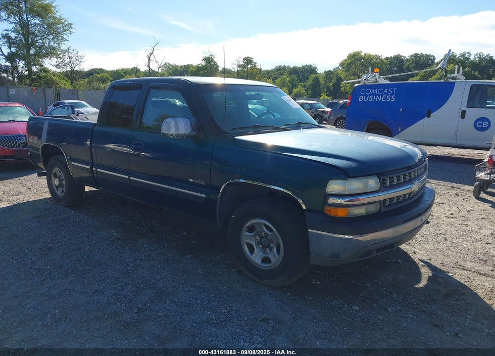 2001 CHEVROLET SILVERADO 1500 LS VIN: 2GCEK19V111307171