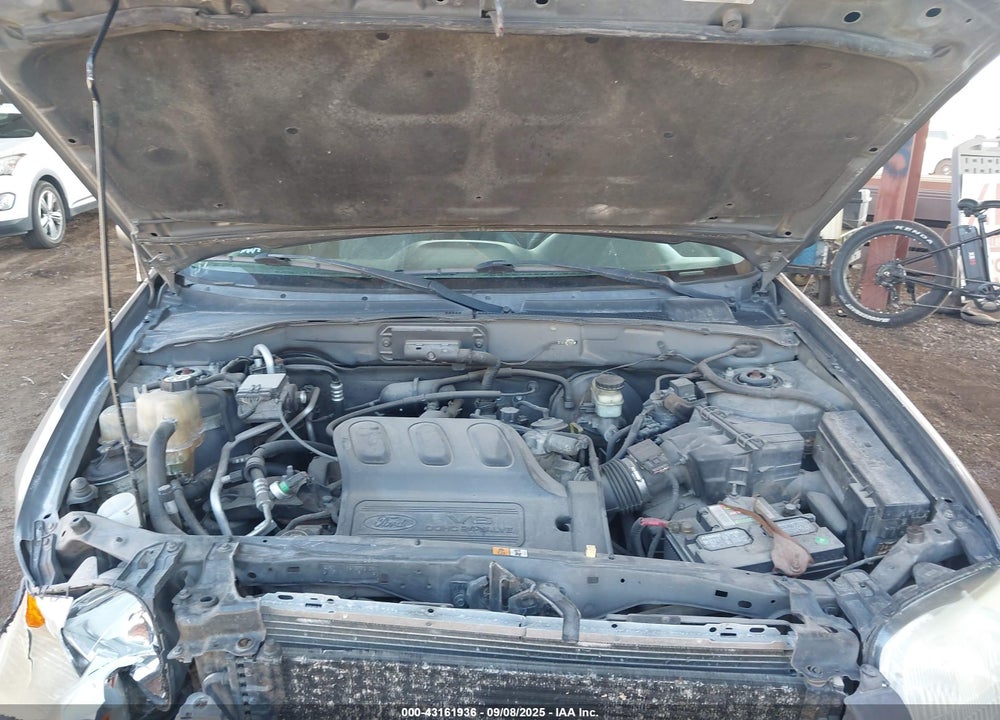 2004 FORD ESCAPE XLS VIN: 1FMYU02154KB61267