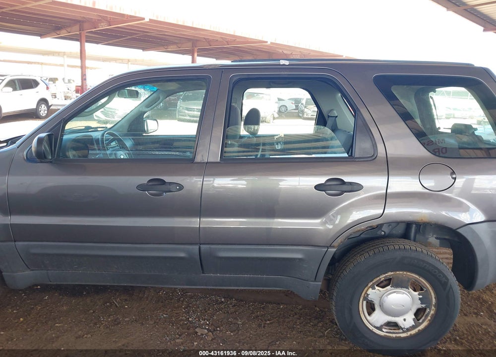2004 FORD ESCAPE XLS VIN: 1FMYU02154KB61267
