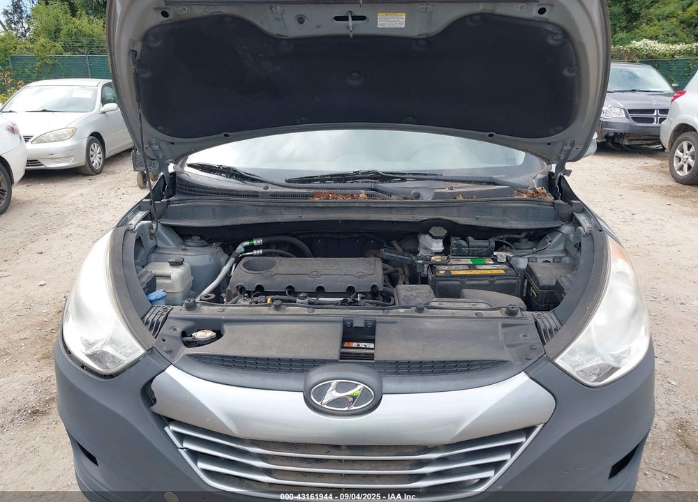 2013 HYUNDAI TUCSON VIN: KM8JU3AC2DU775137