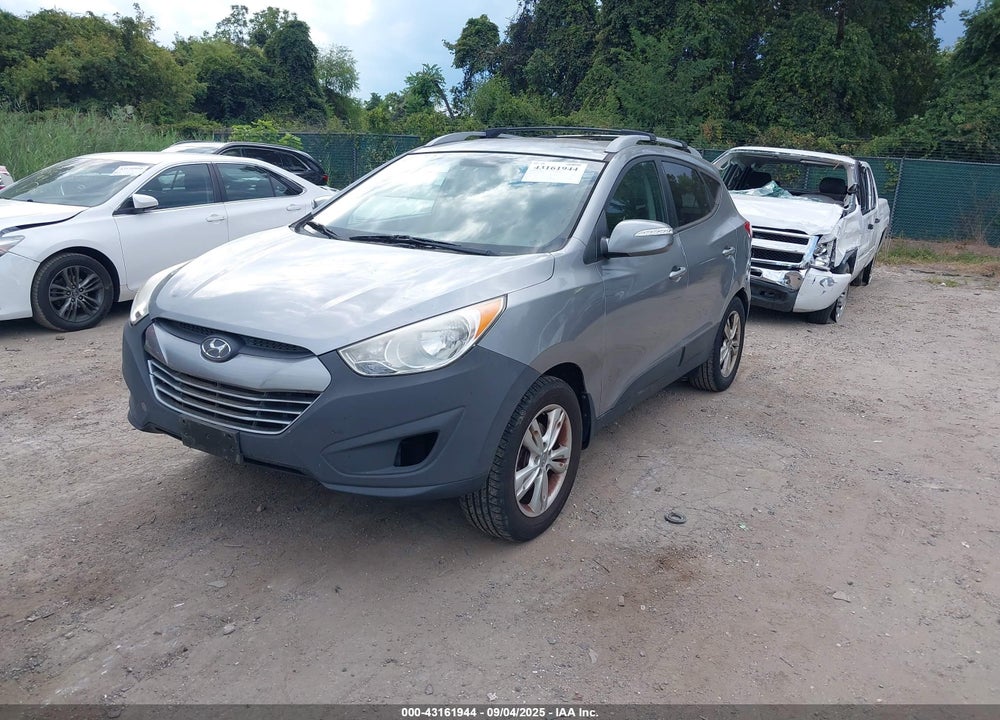 2013 HYUNDAI TUCSON VIN: KM8JU3AC2DU775137
