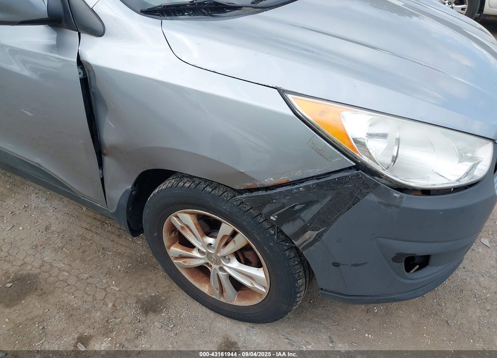 2013 HYUNDAI TUCSON VIN: KM8JU3AC2DU775137