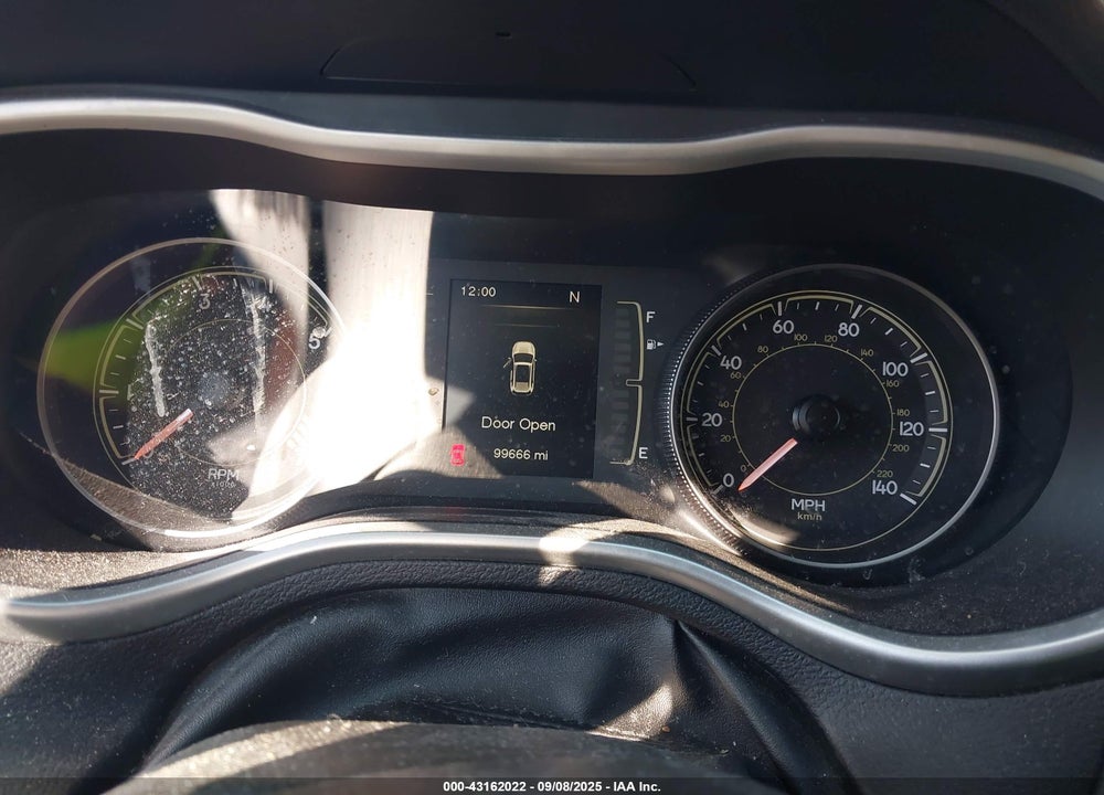 2014 JEEP CHEROKEE VIN: 1C4PJMCBXEW184755