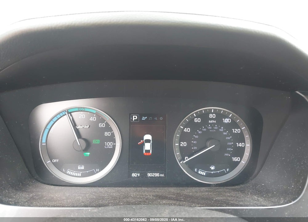 2016 HYUNDAI SONATA HYBRID VIN: KMHE24L18GA013879