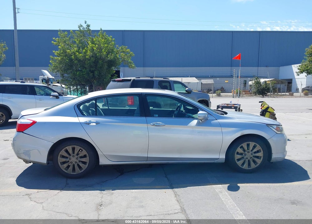2013 HONDA ACCORD VIN: 1HGCR2F75DA059274