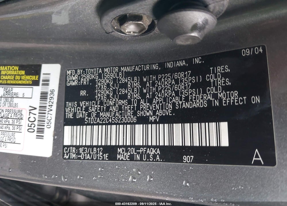 2005 TOYOTA SIENNA XLE VIN: 5TDZA22C45S230006