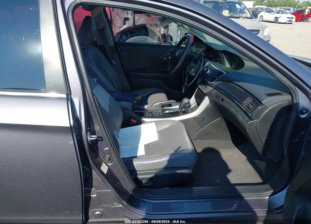 2014 HONDA ACCORD VIN: 1HGCR2F57EA173003