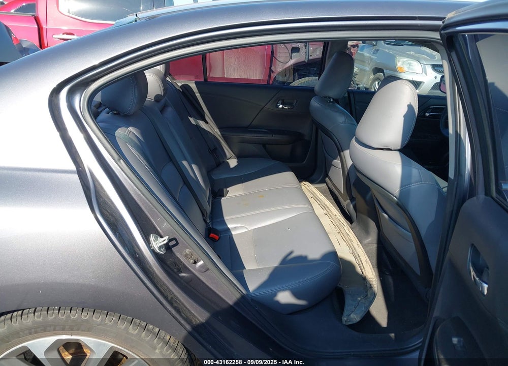 2014 HONDA ACCORD VIN: 1HGCR2F57EA173003