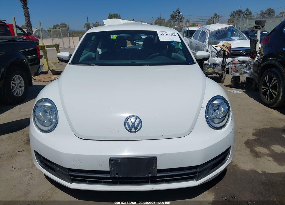 2012 VOLKSWAGEN BEETLE VIN: 3VWJX7AT6CM640231