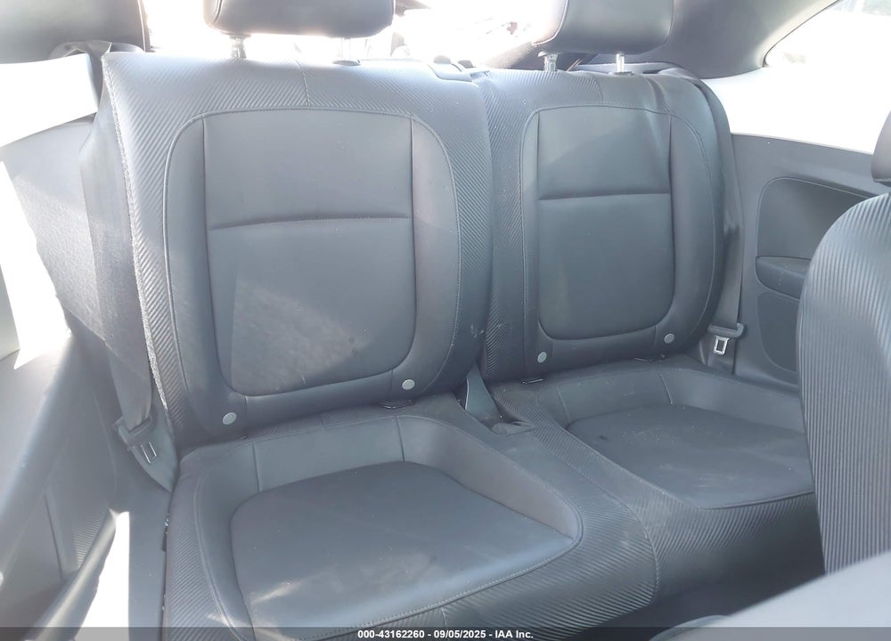 2012 VOLKSWAGEN BEETLE VIN: 3VWJX7AT6CM640231