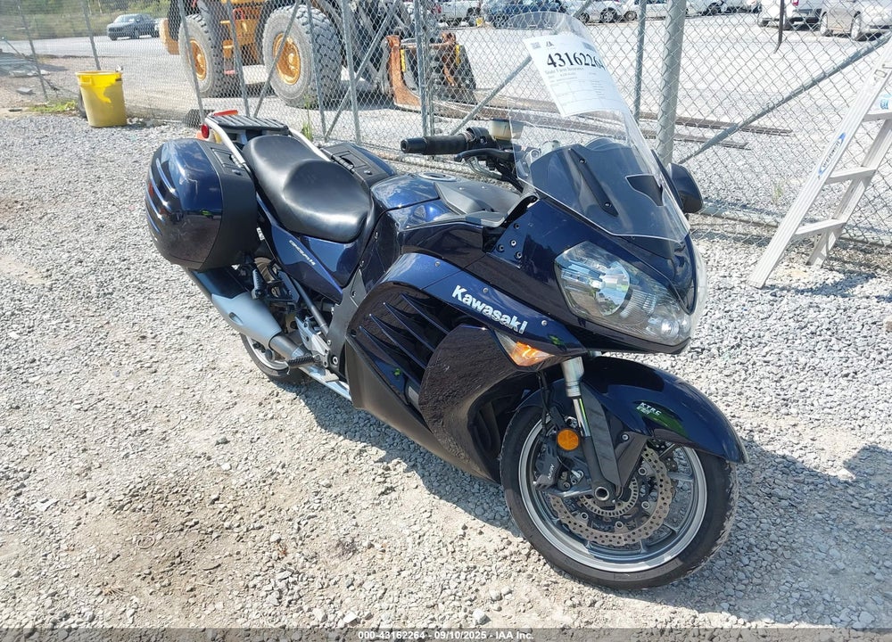 2010 KAWASAKI ZG1400 C VIN: JKBZGNC16AA002924