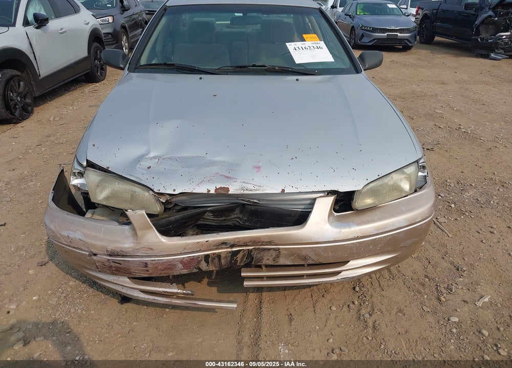 1998 TOYOTA CAMRY LE VIN: 4T1BG22K9WU240448