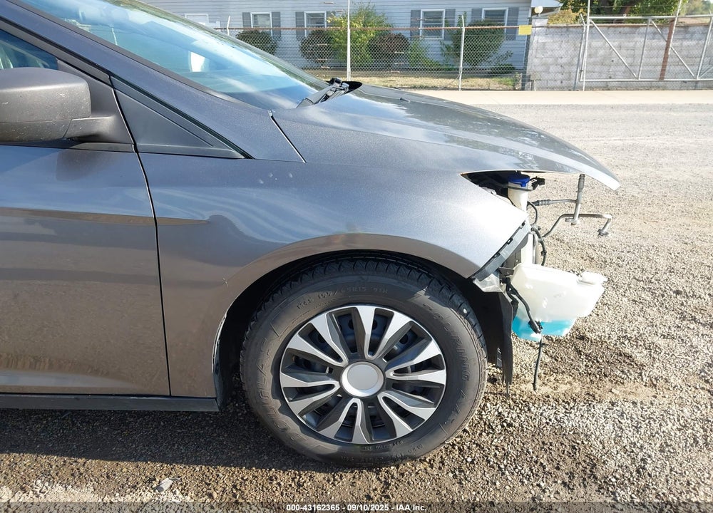 2013 FORD FOCUS S VIN: 1FADP3E25DL186170