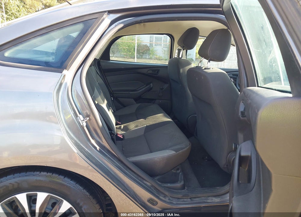 2013 FORD FOCUS S VIN: 1FADP3E25DL186170