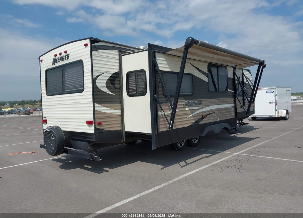 2015 AVENGER M-32 RED VIN: 5ZT2AVXB6FB905980