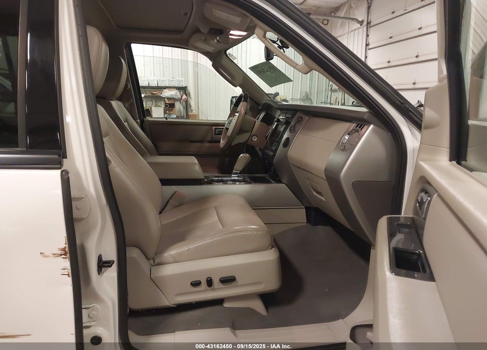 2013 FORD EXPEDITION VIN: 1FMJU2A58DEF02385