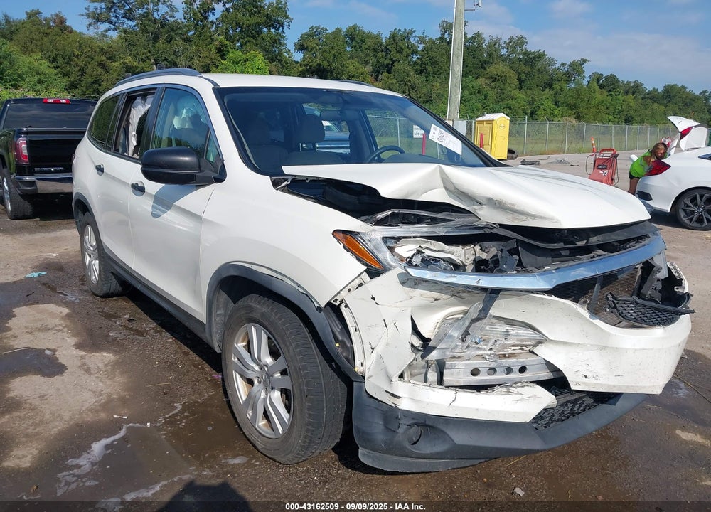 2017 HONDA PILOT LX VIN: 5FNYF5H18HB044448