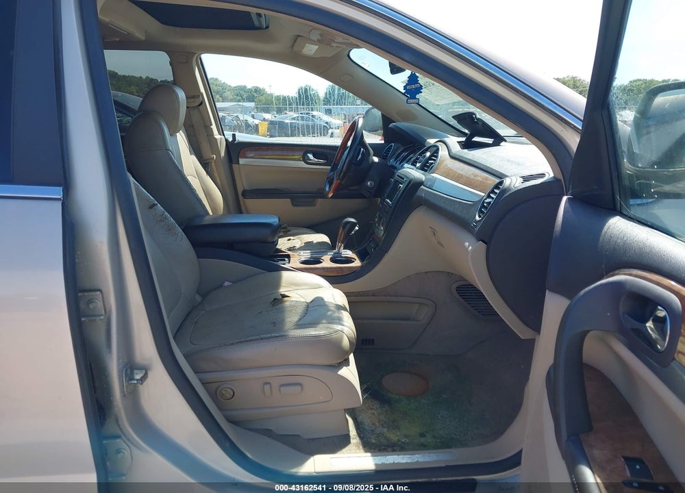 2008 BUICK ENCLAVE VIN: 5GAER23718J224319