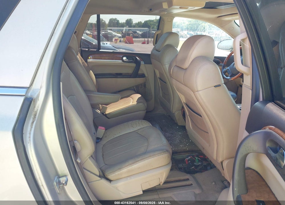 2008 BUICK ENCLAVE VIN: 5GAER23718J224319