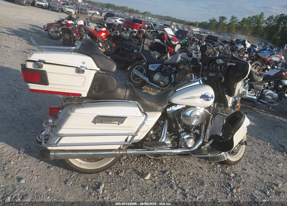 2006 HARLEY-DAVIDSON FLHTCUI VIN: 1HD1FCW1X6Y692975