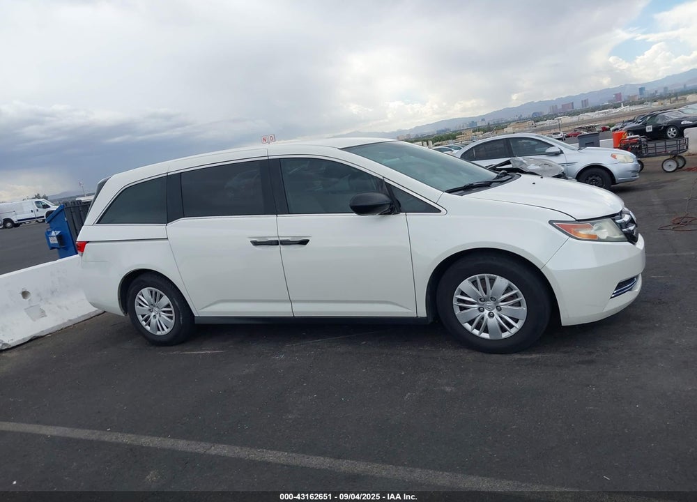 2015 HONDA ODYSSEY LX VIN: 5FNRL5H20FB102135