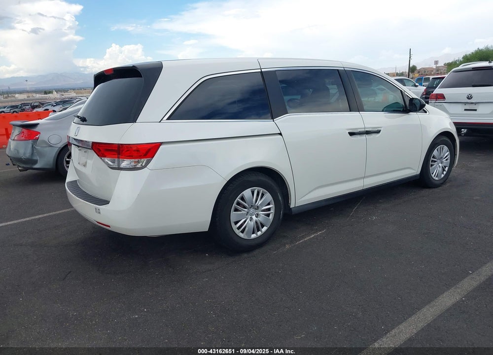 2015 HONDA ODYSSEY LX VIN: 5FNRL5H20FB102135