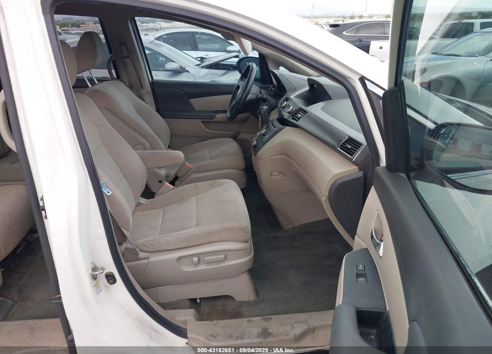 2015 HONDA ODYSSEY LX VIN: 5FNRL5H20FB102135