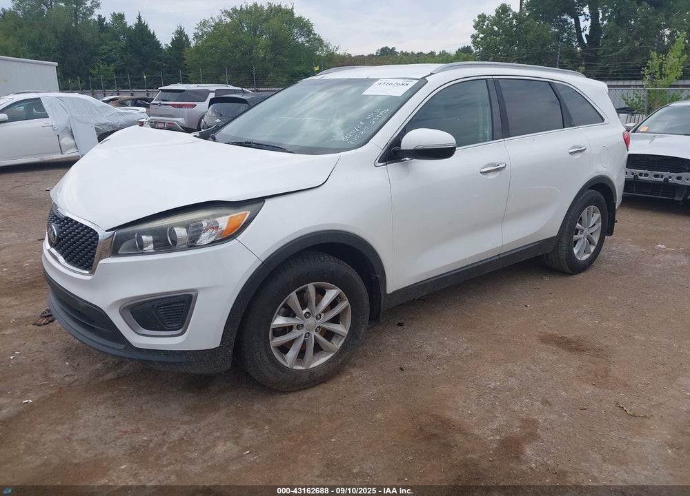 2016 KIA SORENTO 2.4L LX VIN: 5XYPG4A36GG170930