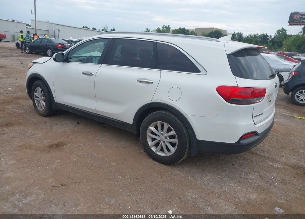 2016 KIA SORENTO 2.4L LX VIN: 5XYPG4A36GG170930