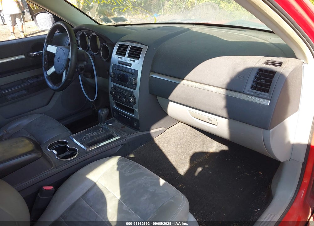 2009 DODGE CHARGER VIN: 2B3KA33V99H526040